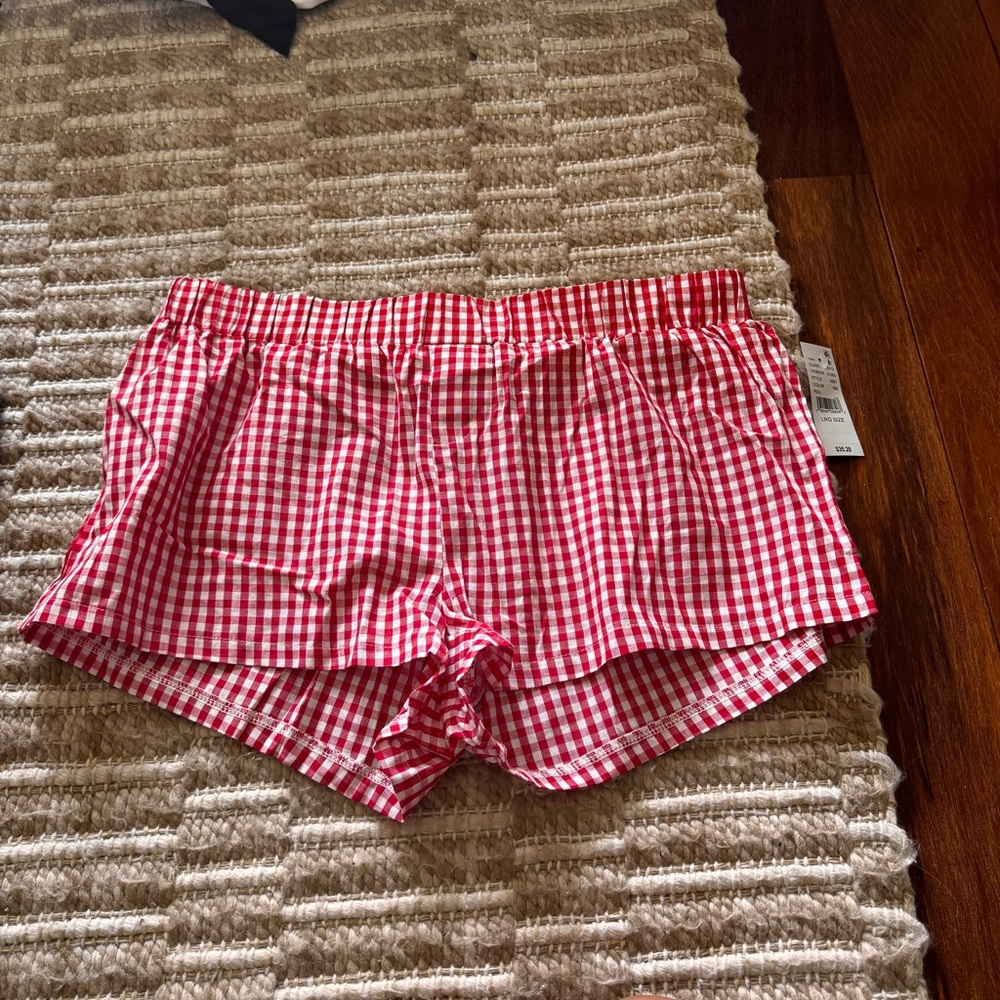 Edikted Red Checkered Shorts